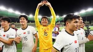 阿尔伯特·普荷斯代表红雀击出逆转三分炮，这一击彻底改变了该年季后赛的走势